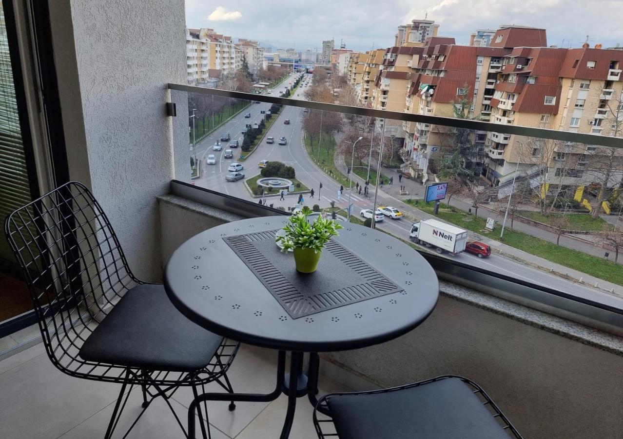 Modern & Trendy Apartment Szkopje Kültér fotó