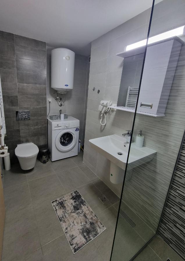 Modern & Trendy Apartment Szkopje Kültér fotó
