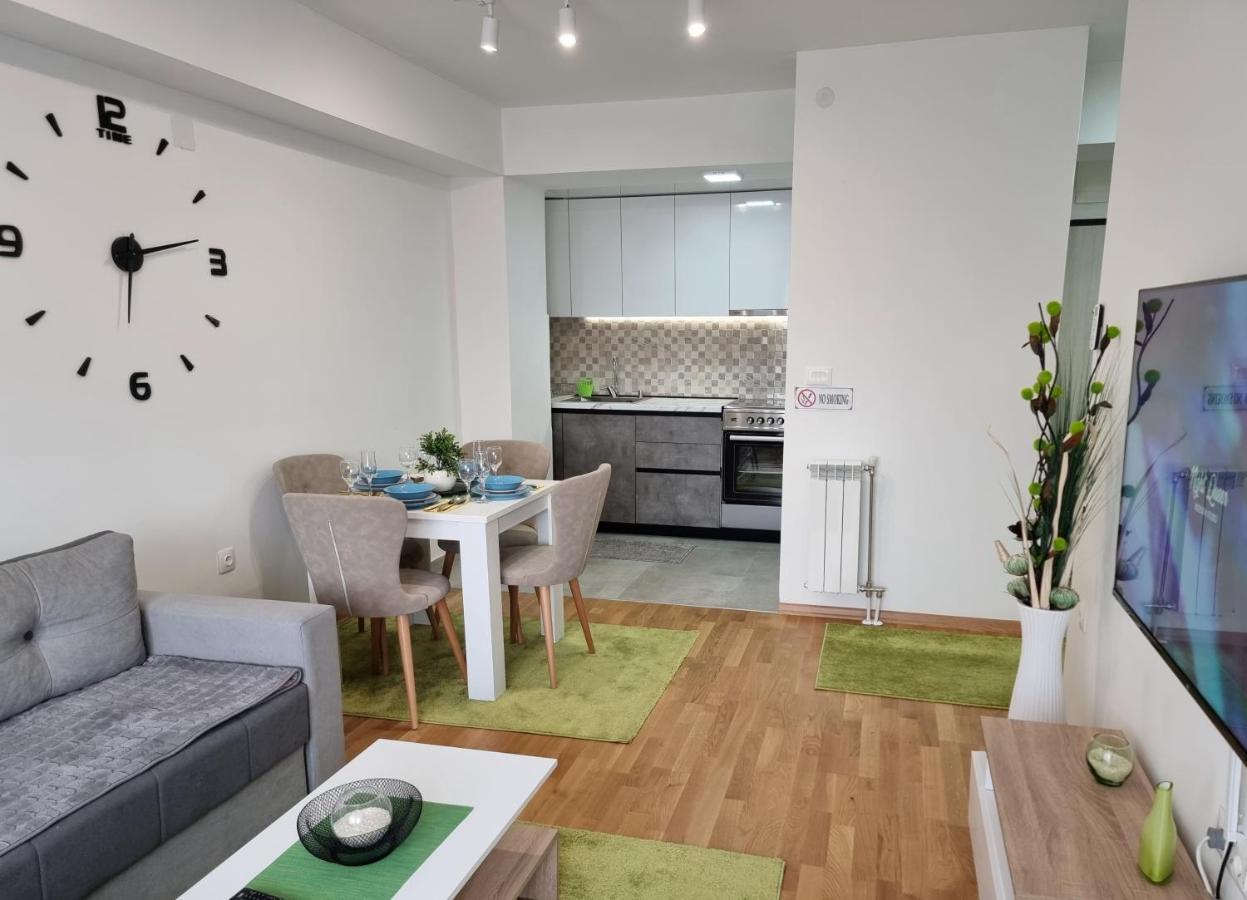 Modern & Trendy Apartment Szkopje Kültér fotó