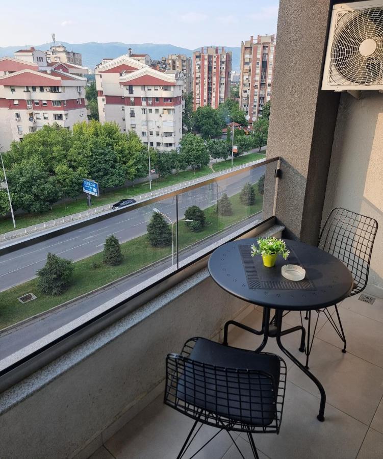 Modern & Trendy Apartment Szkopje Kültér fotó