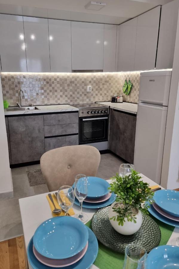 Modern & Trendy Apartment Szkopje Kültér fotó